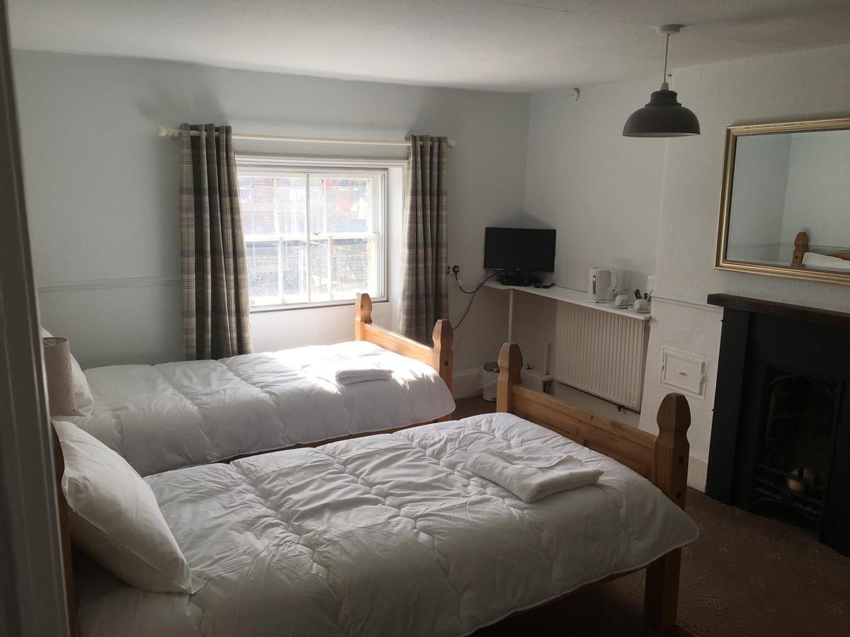 The Cross Keys Hotel Llanymynech Extérieur photo