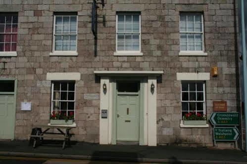 The Cross Keys Hotel Llanymynech Extérieur photo